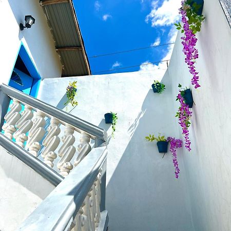 Bel Appartement Avec Petit Balcon Sympa Porto-Novo Exterior photo