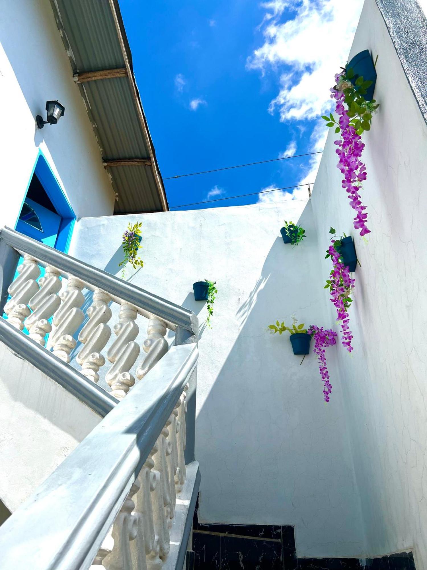 Bel Appartement Avec Petit Balcon Sympa Porto-Novo Exterior photo